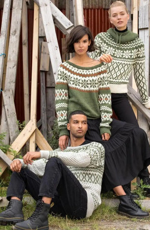 Anitra Kort Genser, Oliven