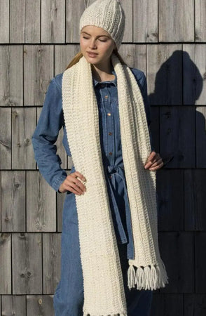 Frost Lue og Skjerf, Hvit