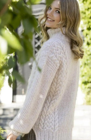 Kia Genser, Lys Beige