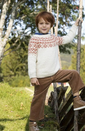 Moonstone Genser, Natur