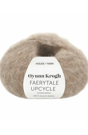 Øyunn Krogh Upcycle Faerytale - 401 Lys kamel