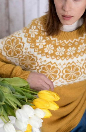 Q-Symre Genser, Maisgul