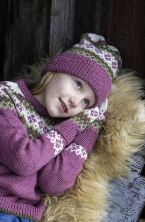 Rikke Lue og Votter, Mørk Rose