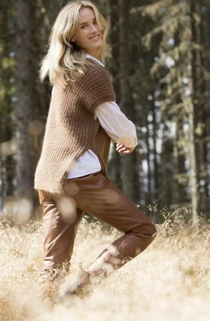 Sapphire Vest, Moskus