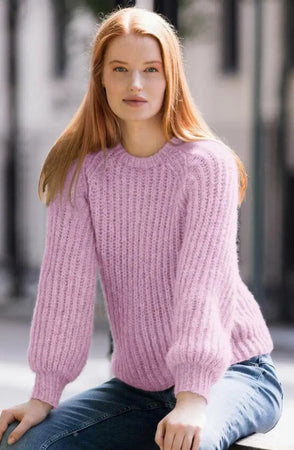 Selma Genser, Lys Gråbrun