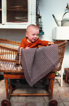 Sofia Babyteppe, Gråbeige